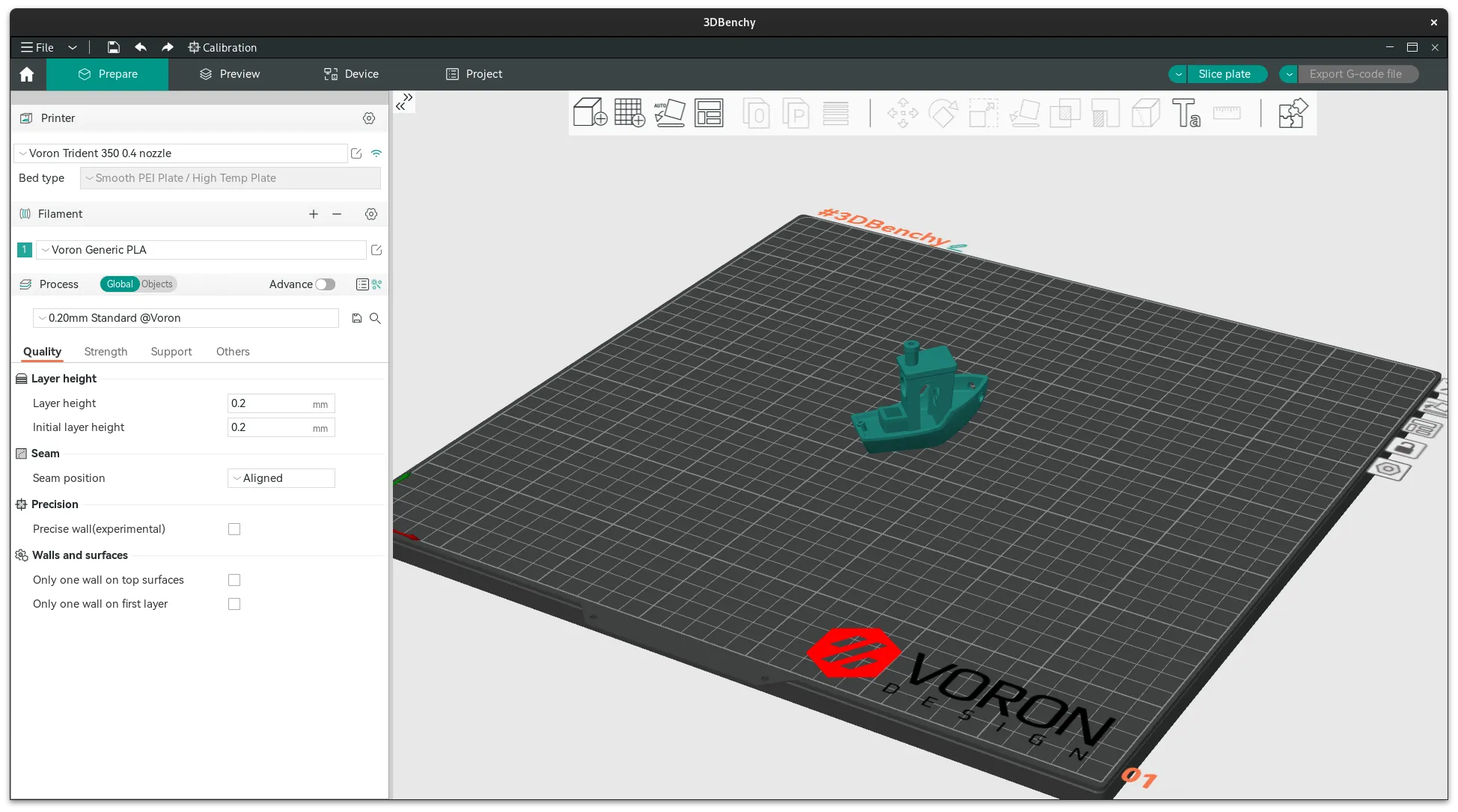 A model ready to be sliced on a buildplate.